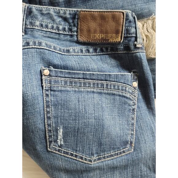 EUC Express Distressed Destroyed Skinny Jeans - Size 10 - Picture 8 of 8
